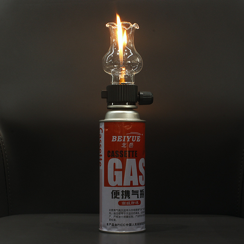Cooking On Camping Stove - Kuchenka kempingowa na gaz z głowicą